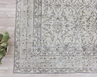 Vintage Distressed Area Rug 9.7x6.7 ft – Faded Beige Oriental Rug, Large Turkish Rug, Neutral Decorative Living Room Rug, Worn Look Boho Rug