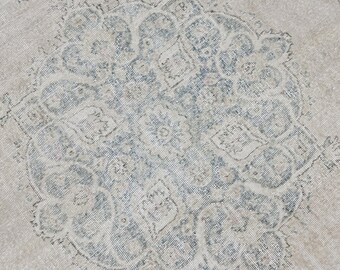 Vintage Turkish Oushak Rug 6.4x9.9 ft – Distressed Beige Green Carpet – Handmade Faded Medallion Area Rug – Large Neutral Living Room Decor