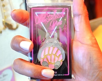 El Toto-rito Con Concha *Parody Pin, Pan Dulce