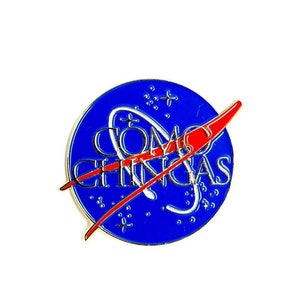Como Chingas Enamel Pin, Funny Message, Text Message, Latino, Spanish phrase.
