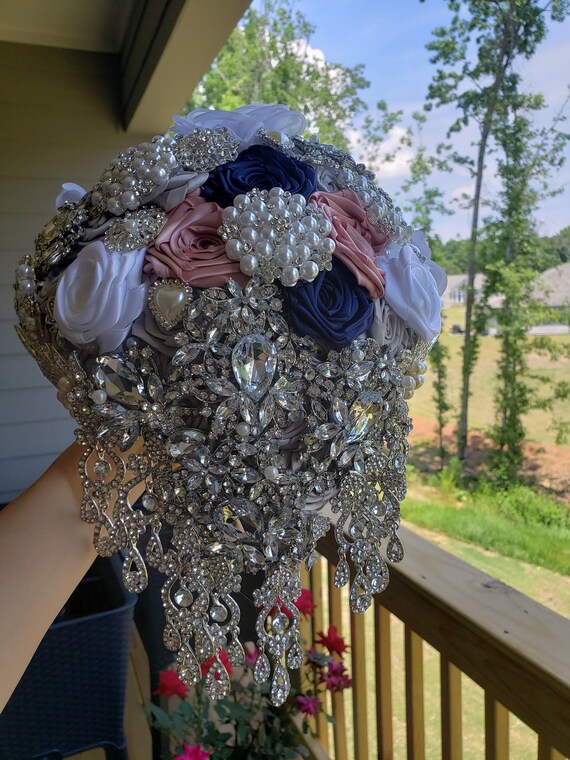 Etsy online brooch bouquet