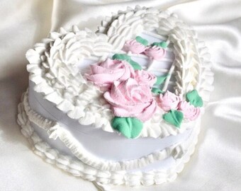 Vintage Rose Fake Cake Jewelry Box / Heart Jewelry box / Cake Decor / Faux Cake Decor / Cake Box / Retro Decor / Gifts for her / Fake Sweets