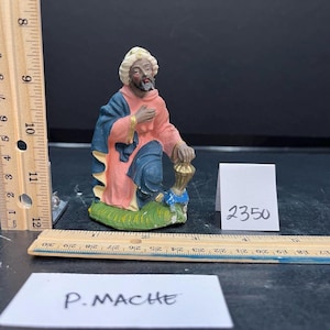 Vintage Italian Plaster Magi Nativity Piece (2350)