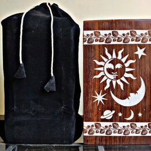Urna cineraria in palissandro Sun & Moon: monumento commemorativo celeste fatto a mano (220 pollici cubi)