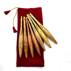 Handmade 6 Pieces Wooden Bamboo Crochet Hooks Set Handcrafted Knitting Needles Weave Yarn Craft, for mother day women day Knitting Needles