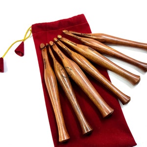 Crochet 6 Pieces Wooden Bamboo Crochet Hooks Set Handcrafted Knitting Needles Weave Yarn Craft mothers day knitting accessories 4mm to 10mm