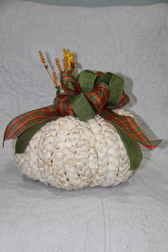 Fall Corn Husk Braided Pumpkin With Floral Accents Etsy