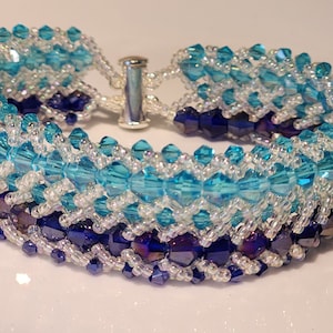 Yemaya Idde Crystal Beaded Bracelet: Santeria IFA Yoruba Ilde
