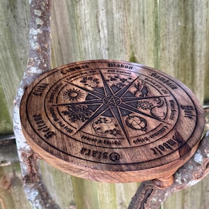 Houten altaartafel 12" rond wiel van het jaar met pentagram