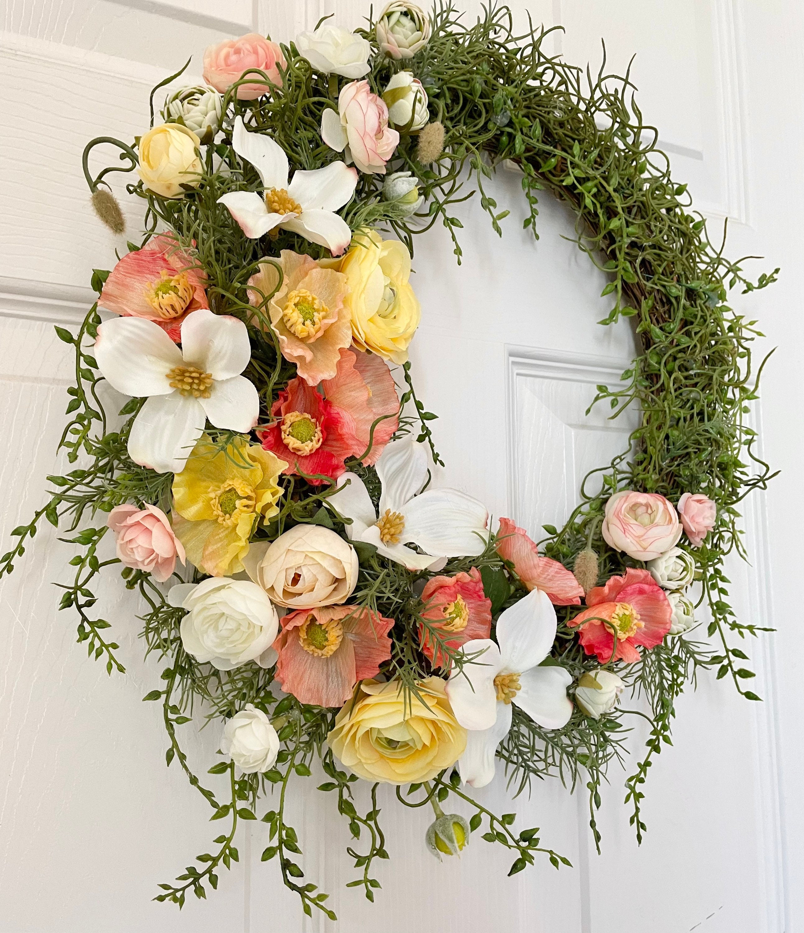Spring/summer Wreath for Door. Year Round Floral Wreath. Cute Floral  Wreath. Farmhouse Wreath. Home Decor Wreath. 