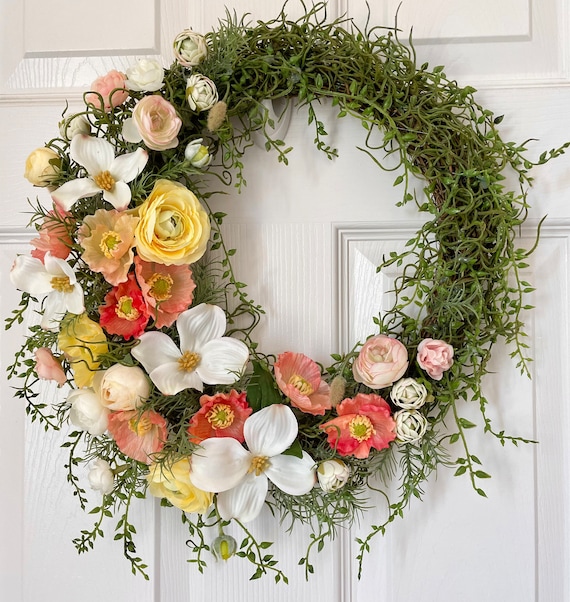 Spring/summer Wreath for Door. Year Round Floral Wreath. Cute Floral  Wreath. Farmhouse Wreath. Home Decor Wreath. 