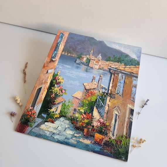 コモ湖の街並みを描いた油絵：イタリアの風景画（12 x 10インチ