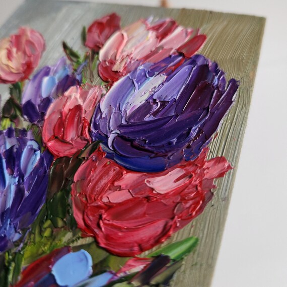 チューリップの絵画 カラフルなチューリップの絵画 花の小さな