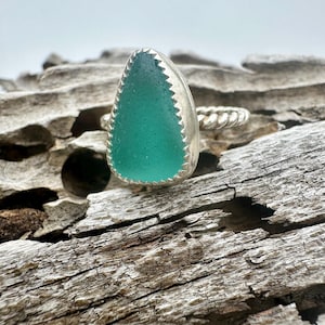 SIZE P 1/2 | US 7 3/4 teal green scottish sea glass ring / sterling silver