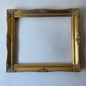 Vintage gold tone rectangular art frame, fits 10x12 art