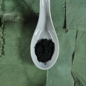 2 oz Chlorophyll Extract Natural Dye