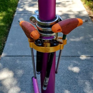 Vince&#39;s workstand axle and tool holder