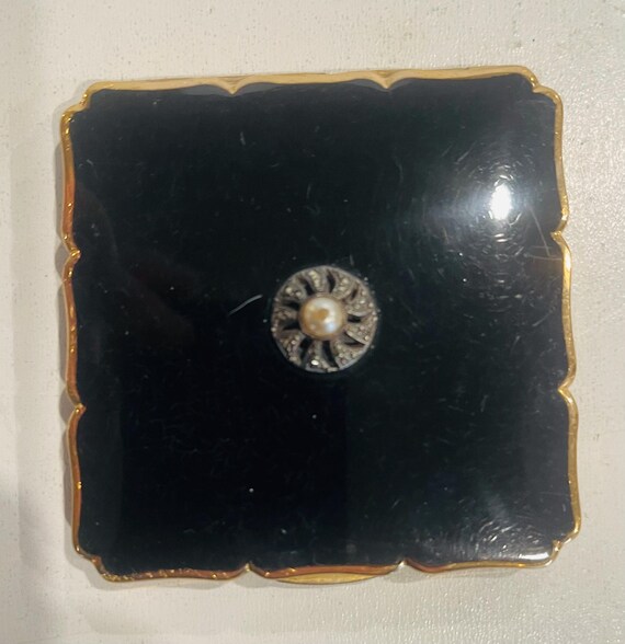 Stratton Square Solid Powder Compact 1950s Stratton Square Powder Compact with Black Ename… - Gem