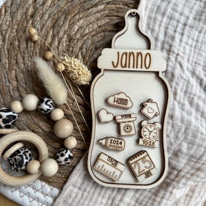 Namensschild mit Geburtsdaten, Geburtsschild, Holzschild zur Geburt, Baby Maße, Geschenk aus Holz, Meilensteine, Milchflasche aus Holz