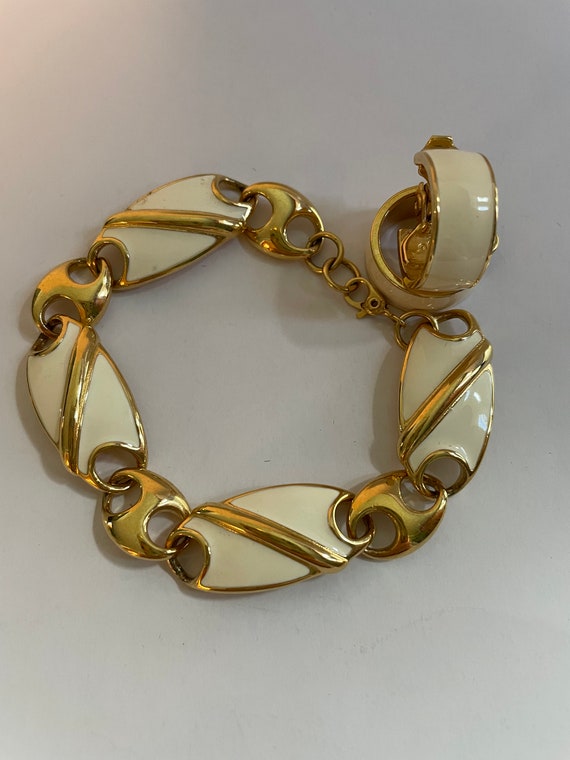 Vintage Monet Cream Enamel Link Bracelet and Hoop… - image 3