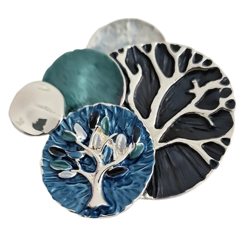 Broche magnétique dans le design combiné Arbre de vie 5 couleurs au choix Tellement féminin, pour les mariages, ou pour toute occasion.. Blue