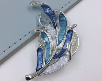 Magnetic Brooch in the Wild Leaf design - 5 Colours to choose  For Weddings, Engagements, Proms, Xmas Gift...