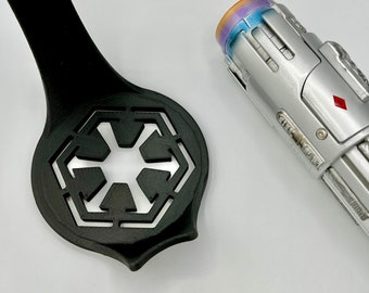 Suporte de exibição de sabre de luz inclinado Sith Empire | Acessório para sabre de luz