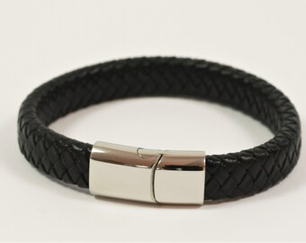 Leather bracelet with stainless steel leather black U21cm jewelry braided width 12 mm cowhide magnetic clasp unisex everyday valuable nickel free