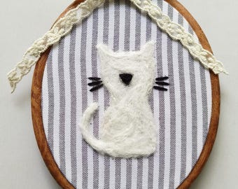 Nursery cat Decor, Needle Felted cat, embroidery hoop wall Art, handmade baby shower Gift, shelf for baby girl boy theam