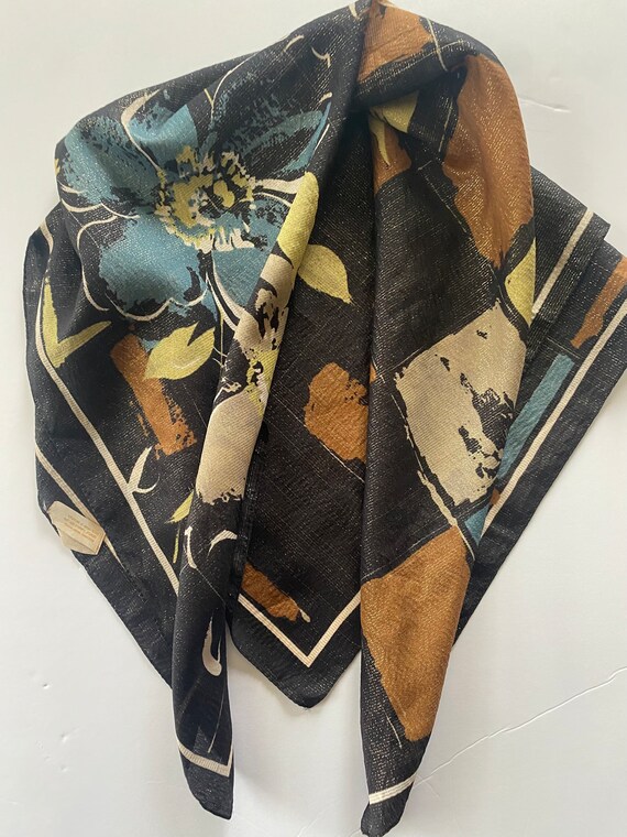 Vintage 1980s Floral and Geometric Scarf with Gol… - image 3