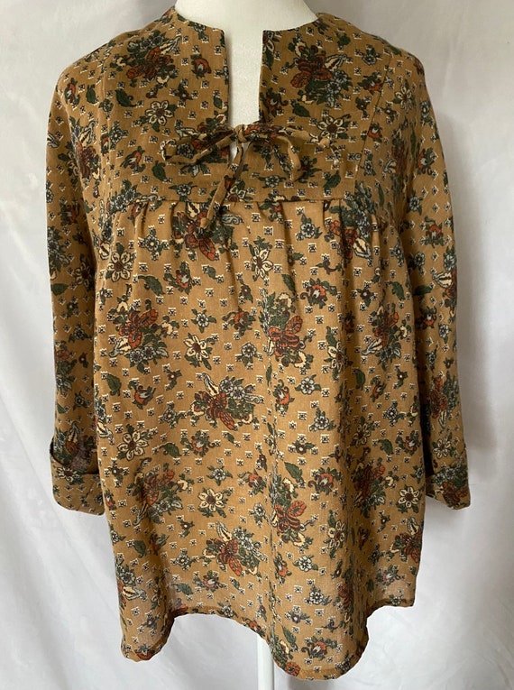 1970s Peasant Shirt Brown Floral Pattern