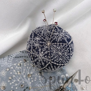 Blackwork Snowflake 15 Sided Biscornu, Printable PDF, Instant Download, Cross Stitch Pattern, Blackwork Pattern