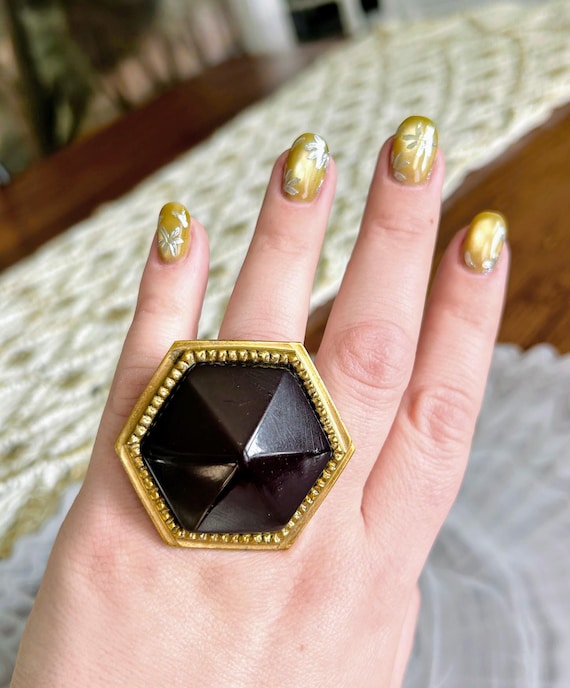 Statement Pyramid-Cut Onyx Ring with Hexagonal Be… - image 1