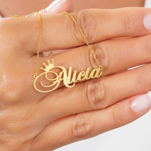 Gold Krone Name Halskette - Krone Halskette für Frau - Prinzessin Halskette - Benutzerdefinierte Namen Halsketten - Kronen für Frauen - Krone für Frauen