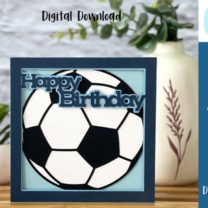 Voetbal Happy Birthday Card SVG | Verjaardagsviering | Gelaagde SVG | Uitgesneden kaart | Voetballiefhebber | Commercieel gebruik: gratis envelopsjabloon
