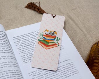 Cat on Books Tassel Bookmark: Gift for Book Lovers