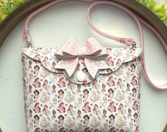 Princess purse, Little Girl Purse, Kids Dress Up, Kids handbag, gift for girls, Toddler Purse, Kids Accessory, faux leather purse