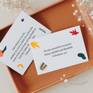 24 tarjetas de versículos bíblicos: tarjetas de las Escrituras agradecidas, imprimibles y alentadoras, versículos de memoria de la Biblia, mini tarjetas de las Escrituras