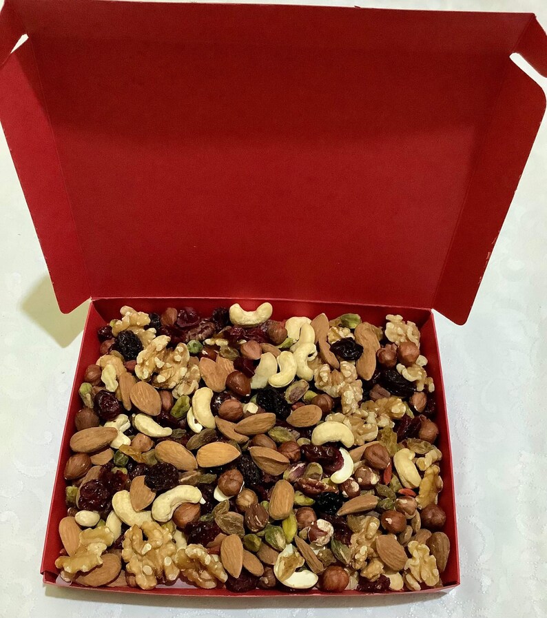 Mixed Nuts Snack Box/ Dry Fruit Box ,christmas Day,christmas Eve