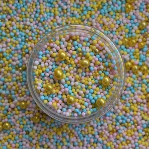 Little One deluxe edible cachous sugar pearl nonpareil sprinkles pastel pink blue yellow lemon baby shower boy or girl Mother’s Day cake