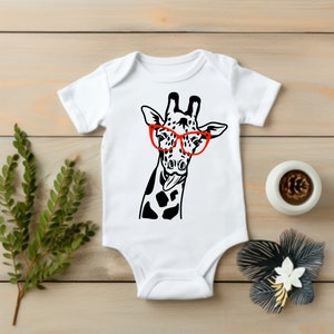 Giraffe With Glasses, baby Clothes, Baby Gift, Newborn Gift, Cute Onesie, Sublimation, Baby Gift, Gender Neutral