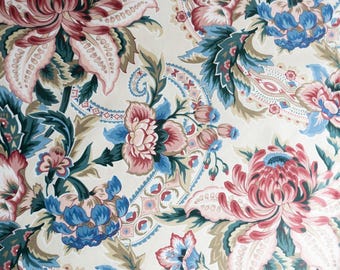 Vintage Waverly floral print 100 percent cotton decorator upholstery fabric by the yard