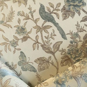 Charlotte Fabrics Eden Chambray 花柄鳥プリント生地（1ヤードあたり）