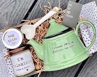 Carltonware Walking Teapot: Hand-painted English Pottery, Dark