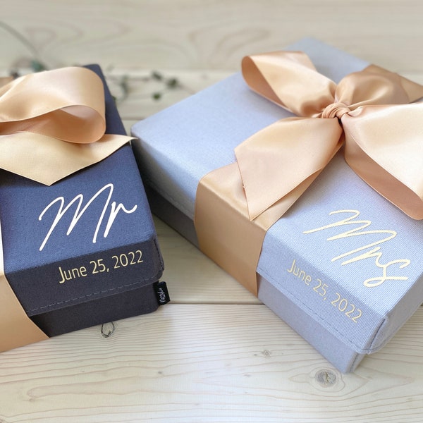 Personalized Gift Box Set of 2 with Satin Ribbons,Couples Engagement Gift for Bride and Groom,Mr Mrs Gift,Anniversary Gift With Wedding Date