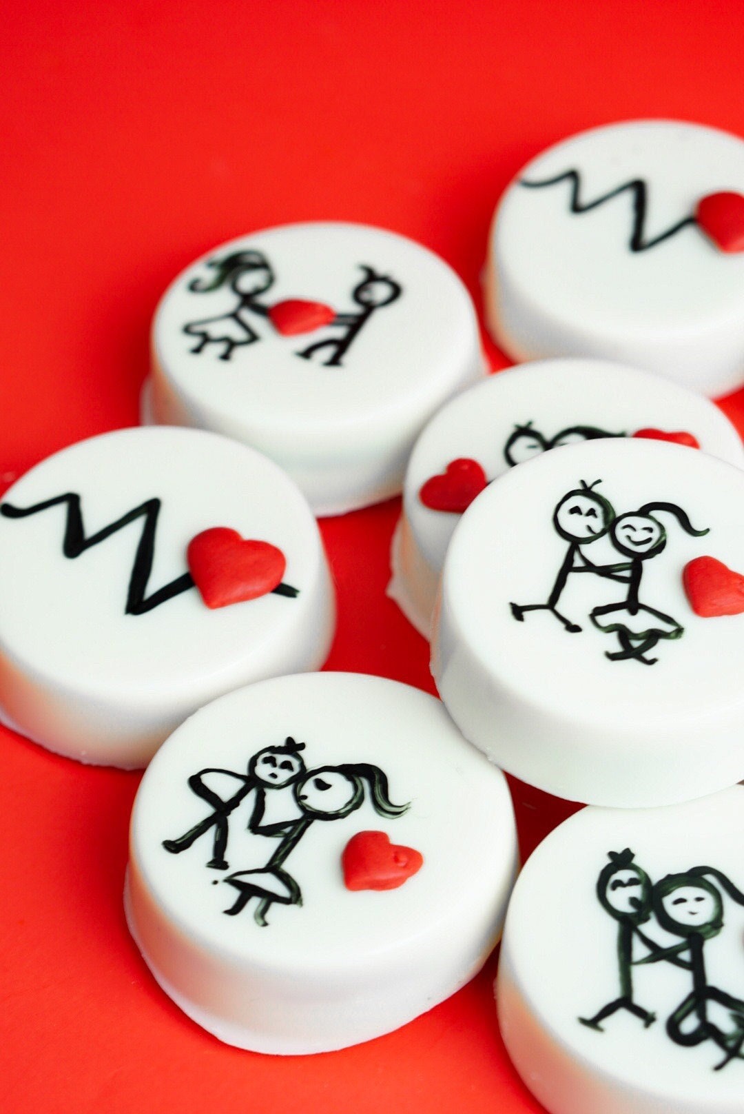 Valentine Chocolate Coated Oreo Twin Gift By La Mira Sweet Treats