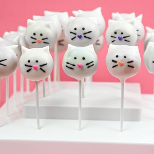 Kitten cake pops, kitty cake pops, cat cake pops