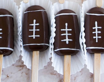 Postres, galletas y cake pops de cumpleaños de fútbol