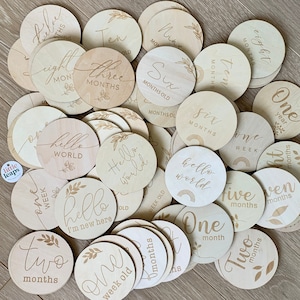 Milestone Wooden Card & Disc 12pc / 13pc / 14pc Set | Newborn Baby Birth Announcement | Celebrate Month Age, First Milestones and Moments