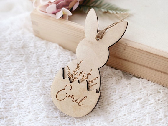 Personalized Easter Bunny with Name, Wooden Basket Decoration, Custom Gift Idea, Osteranhänger, Osterhase Personalisiert, Ostergeschenk